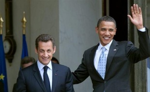 Les présidents américain Barack Obama et français Nicolas Sarkozy figurent parmi les 205 personnes et organisations --un nombre record-- en lice pour le prix Nobel de la paix, deux candidatures éminentes que les experts jugent toutefois trop prématurées pour aboutir.