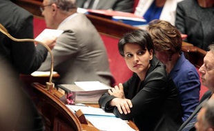 La ministre de l'Eduducation Najat Vallaud-Belkacem lors des questions au gouvernement à l'Assemblée nationale le 19 mai 2015 à Paris