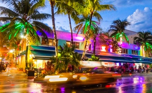 Par sa situation géographique, Miami a hérité du surnom de «Passage des Amériques».