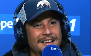 Nekfeu, surpris d'apprendre qu'il jouait au supermarché du coin avec Bertrand Chameroy.