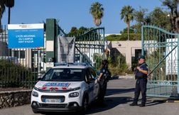 Le suspect de l’attaque dans un lycée d’Antibes dit avoir « entendu des voix »