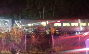 Photo publiée sur Twitter de l'accident de train survenu à l'est de New York le 8 octobre 2016...