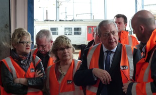 Bénédicte Tilloy, Sylvie Altman et Jean-Paul Huchon visitent mardi 6 mai le Technicentre du RER D de Villeneuve-Saint-Georges (94).