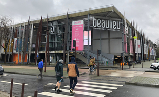 L'accident s'est produit devant le centre commercial Beaulieu, sur l'île de Nantes. (illustration)