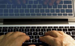 Armée d'un simple clavier, la victime a déjà retrouvé deux ordinateurs et permis deux interpellations.