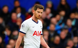 La famille du joueur de Tottenham Jan Vertonghen a été menacé au couteau lors d'un cambriolage le 14 mars 2020.