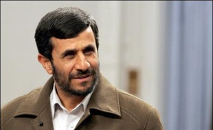 Le président iranien, Mahmoud Ahmadinejad, a finalement annulé sa visite à New York, accusant les Etats-Unis d'avoir volontairement retardé l'attribution de son visa.