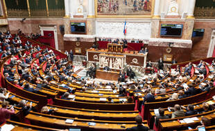 Dans l'hémicycle, les députés ont débattu sur le projet de loi permettant la prolongation du pass sanitaire jusqu'à la fin juillet 2022. (Illustration)