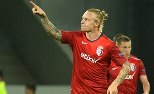 Le défenseur lillois Simon Kjaer contre Krasnodar le 18 septembre 2014.
