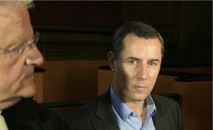Jacques Viguier, en avril dernier, au côté de Georges Catala, son ancien avocat.