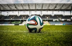 Ce médecin anglais prescrit des matchs de foot à ses patients dépressifs