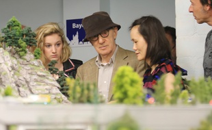 Le réalisateur Woody Allen et sa femme Soon-Yi Previn.