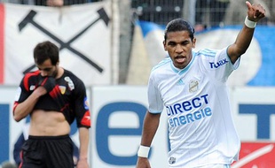 Le Marseillais Brandao inscrit le but de la victoire contre Lens, le 4 avril 2010