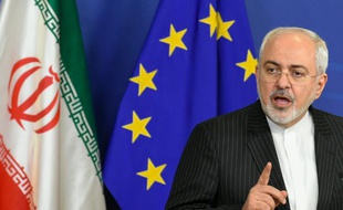 Le ministre des Affaires étrangères Mohammad Zarif, lors d'une conférence de presse au Parlement européen à Bruxelles, le 15 février 2016