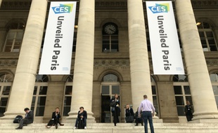 CES Unveiled 2016: Pour une journée, le Palais Brognard à Paris se transforme en bourse aux futurs champions techno.