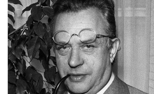 Pionnier de la télévision, Pierre Dumayet, mort jeudi à l'âge de 88 ans, se voulait un artisan du petit écran, qu'il voyait comme un moyen de faire partager ses passions, notamment celle de la littérature.