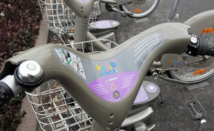 Un vélib' le 15 février 2010 à Paris