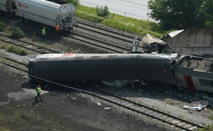 Les trains accidentés après une collision le 6 juin 2016 près de Saint-Georges-sur-Meuse