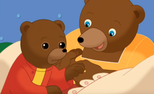 Petit Ours Brun et sa mère dans un épisode diffusé sur sa chaîne Youtube.