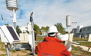Un parc à instruments a été installé près des laboratoires des chercheurs.