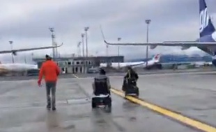 Sur les pistes de l'aéroport Toulouse-Blagnac, le vendredi 14 décembre 2018.