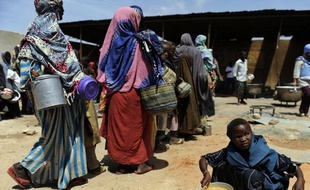La Somalie n'est désormais plus en état de famine, après six mois d'une crise humanitaire qui a fait plusieurs dizaines de milliers de morts, mais cette amélioration demeure précaire dans ce pays de la Corne de l'Afrique toujours ravagé par la guerre et privé de réel gouvernement, a averti l'ONU.