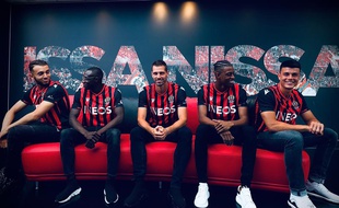 De gauche à droite : Amine Gouiri, Hassane Kamara, Morgan Schneiderlin, Robson Bambu et Flavius Daniliuc, les cinq nouvelles recrues de l'OGC Nice.