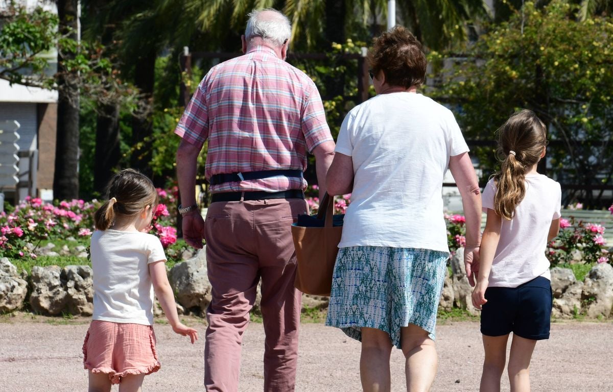 Garder ses petits-enfants pendant les vacances, un plaisir ou une corvée ?