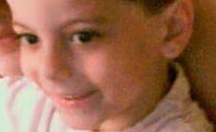 Le petit Antoine, 6 ans et demi, disparu depuis jeudi 11 septembre soir du domicile de sa mere qui l'avait laissé seul.