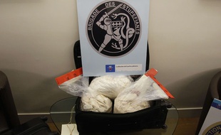 Les valises remplies de cocaïne retrouvées le 26 novembre 2010 dans un appartement à Neuilly-sur-Seine