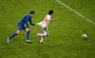 Maxime Gonalons, le 12 octobre 2012 face au Japon au Stade de France.