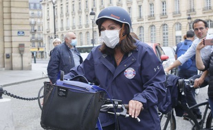 Anne Hidalgo, la maire de Paris depuis 2014, le 21 juin lors de la Velorution musicale de la Fête de la musique.