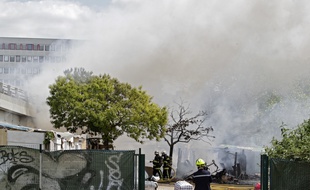 Un enfant de 4 ans meurt dans l'incendie d'un camp de Roms, à Lille.