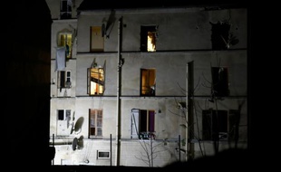 Vue extérieure de l'immeuble où logeait Abdelhamid Abaaoud, organisateur présumé des attentats, le 18 novembre 2015 à Saint-Denis