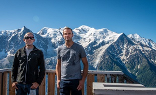 Luc Méheux (à gauche) et Samuel Ferber (à droite), la veille de leur ascension du Mont-Blanc.