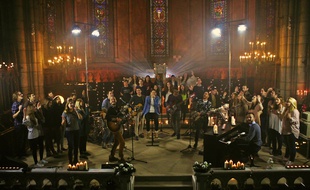 Les artistes de l’église Saint-Blandine, située à Confluence, sortiront leur premier album ensemble pour Pâques 2015.