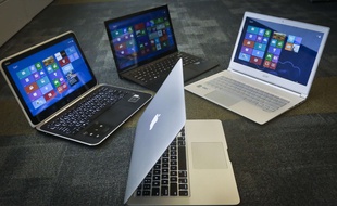 Illustration. Des ordinateurs dotés de microprocesseurs Intel