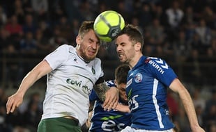 Mathieu Debuchy n'a surtout pas peur d'aller au combat avec l'AS Saint-Etienne.