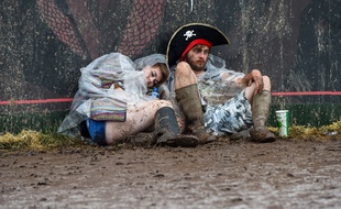 Grosse fatigue au Download Festival, à Paris, le 12 juin 2016