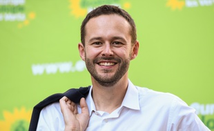 David Belliard, tête de liste Europe Ecologie Les Verts (EELV) pour les municipales à Paris en 2021. (Photo by BERTRAND GUAY / AFP)