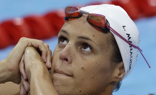 Laure Manaudou à la fin d'une course