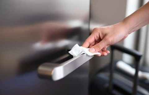 Les 5 objets et surfaces les plus sales à l’hôtel (et comment bien les astiquer pour ne pas passer un séjour dans la crasse!)