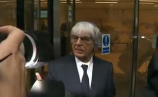 Bernie Ecclestone devant un tribunal de Londres, le 6 novembre 2013.
