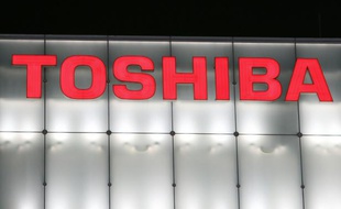 L'action du conglomérat industriel japonais Toshiba chute de 10% à la Bourse de Tokyo, un plus bas depuis 35 ans