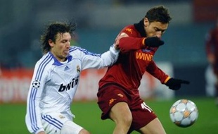 L'AS Rome, pourtant menée au score, l'a emporté sur le Real Madrid (2-1) et garde intactes ses chances de qualification, tandis que Liverpool a marqué deux buts à l'Inter Milan (2-0) dans les dernières minutes, mardi en 8e de finale aller de la Ligue des champions.
