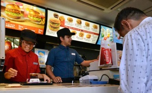 Un restaurant McDonald's le 30 juillet 2014 à Tokyo