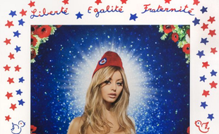 Détail de «Marianne», œuvre de Pierre et Gilles, 2015. Zahia Dehar incarne le symbole de la république française.