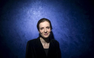 A droite, parmi les six candidats à la candidature (dont deux sont peu connus), l'ancienne ministre UMP Nathalie Kosciusko-Morizet, 39 ans, fait figure de grande favorite. Elle est soutenue par nombre de "barons", dont François Fillon, tandis que pour le président du mouvement Jean-François Copé, la primaire "permettra de désigner le meilleur".