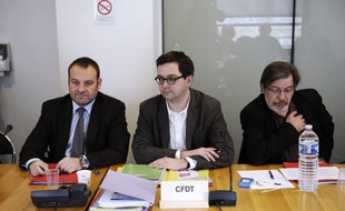 Le patronat a fait un pas envers les syndicats mercredi dès l'ouverture d'une ultime séance de négociations sur les régimes de retraite complémentaire, en proposant d'augmenter, comme ils le réclamaient, le taux de cotisation qui ouvre des droits aux futurs retraités.
