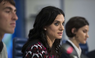 Yelena Isinbayeva lors d'une conférence de presse à Moscou à propos de la suspension de toutes les compétitions de la Russie à cause des affaires de dopage, le 16 novembre 2015.